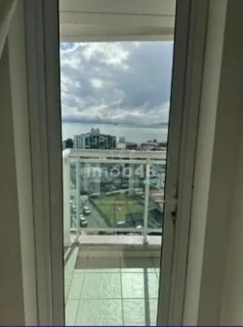 Foto 1 de Casa com 1 quarto à venda, 100m2 em Barreiros, Sao Jose - SC