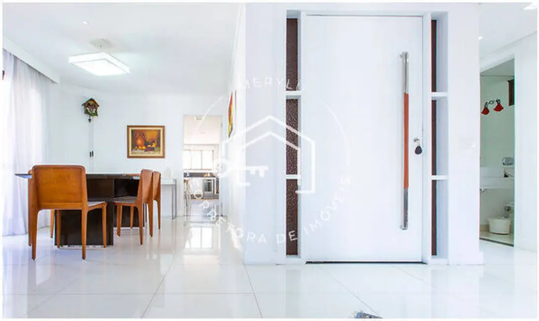 Apartamento com 4 quartos à venda e para alugar, 230m2 em São Paulo - SP - imagem 7 Foto 7 de Apartamento com 4 quartos à venda e para alugar, 230m2 em São Paulo - SP