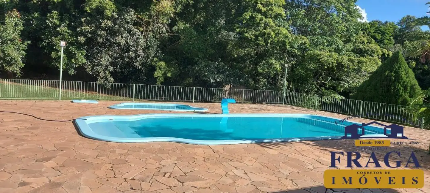 Foto 2 de Chácara com 5 quartos à venda, 500m2 em Aracoiaba Da Serra - SP