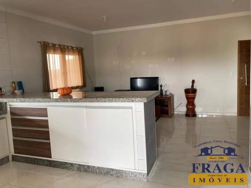 Chácara com 2 quartos à venda, 333m2 em Brigadeiro Tobias, Sorocaba - SP - imagem 5 Foto 5 de Chácara com 2 quartos à venda, 333m2 em Brigadeiro Tobias, Sorocaba - SP