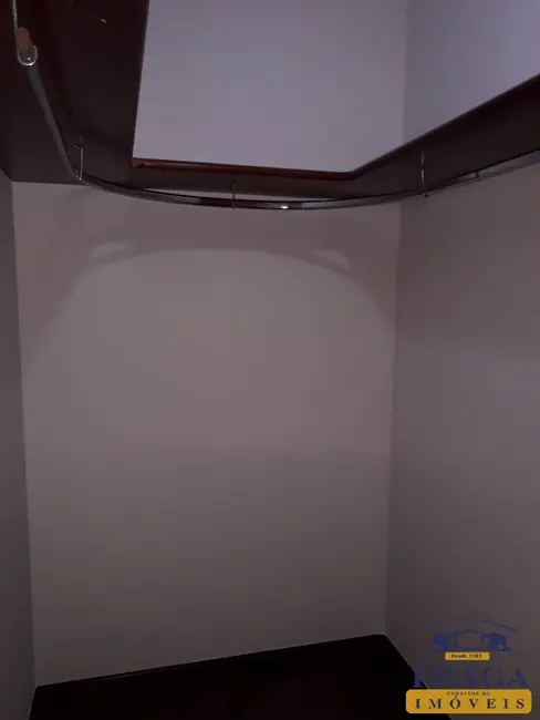 Casa com 3 quartos à venda, 320m2 em Jardim Ibiti do Paço, Sorocaba - SP - imagem 9 Foto 9 de Casa com 3 quartos à venda, 320m2 em Jardim Ibiti do Paço, Sorocaba - SP