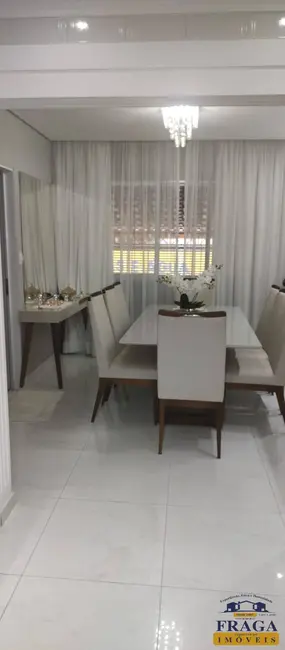 Foto 2 de Casa com 2 quartos à venda, 170m2 em Jardim Santa Cecília, Sorocaba - SP