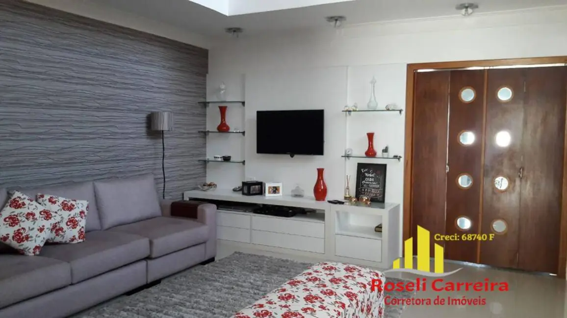 Foto 2 de Casa com 3 quartos à venda, 250m2 em Olímpico, Sao Caetano Do Sul - SP