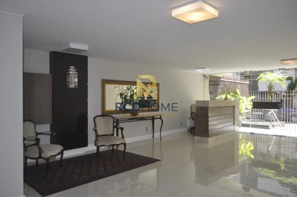 Foto 8 de Apartamento com 4 quartos à venda, 300m2 em Curitiba - PR