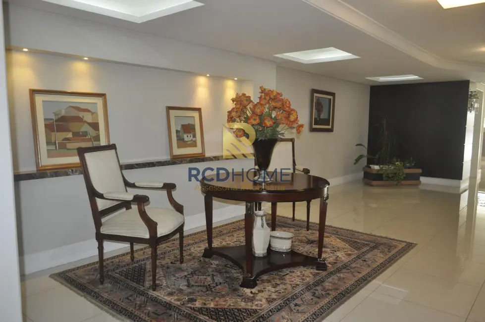 Foto 9 de Apartamento com 4 quartos à venda, 300m2 em Curitiba - PR