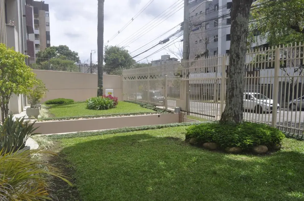 Apartamento com 3 quartos à venda, 91m2 em Curitiba - PR - imagem 5 Foto 5 de Apartamento com 3 quartos à venda, 91m2 em Curitiba - PR