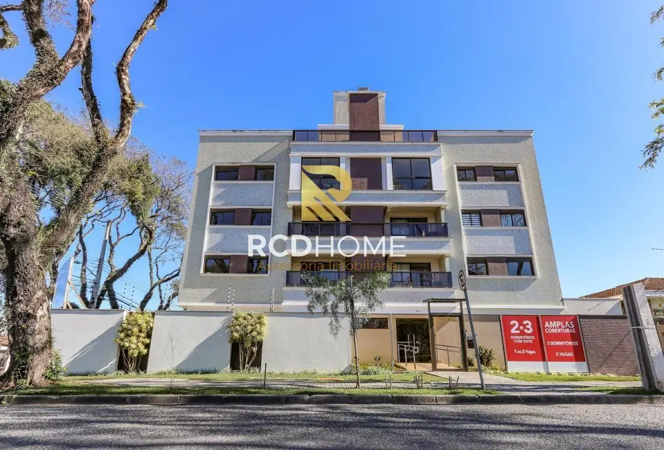 Cobertura com 2 quartos à venda, 90m2 em Curitiba - PR - imagem 3 Foto 3 de Cobertura com 2 quartos à venda, 90m2 em Curitiba - PR