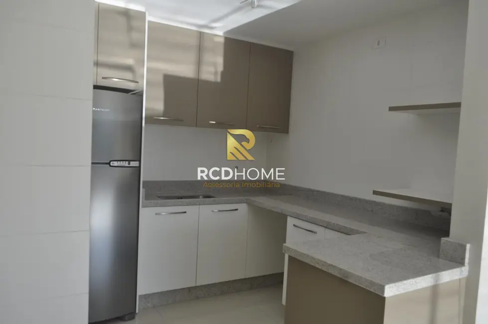 Cobertura com 2 quartos à venda, 90m2 em Curitiba - PR - imagem 9 Foto 9 de Cobertura com 2 quartos à venda, 90m2 em Curitiba - PR