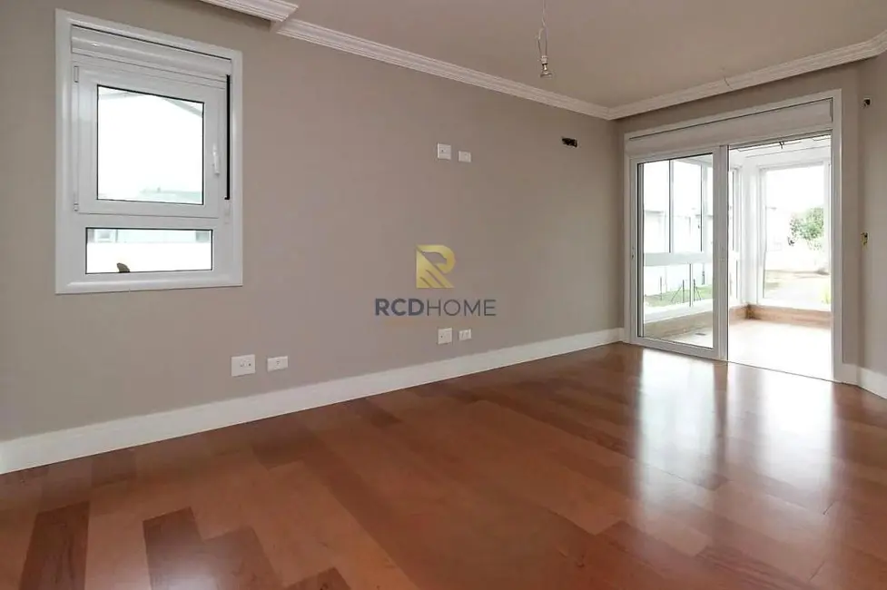 Casa de Condomínio com 3 quartos à venda, 246m2 em Curitiba - PR - imagem 8 Foto 8 de Casa de Condomínio com 3 quartos à venda, 246m2 em Curitiba - PR