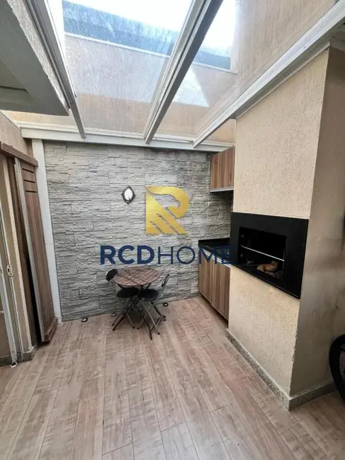 Casa com 3 quartos à venda, 140m2 em Curitiba - PR - imagem 8 Foto 8 de Casa com 3 quartos à venda, 140m2 em Curitiba - PR