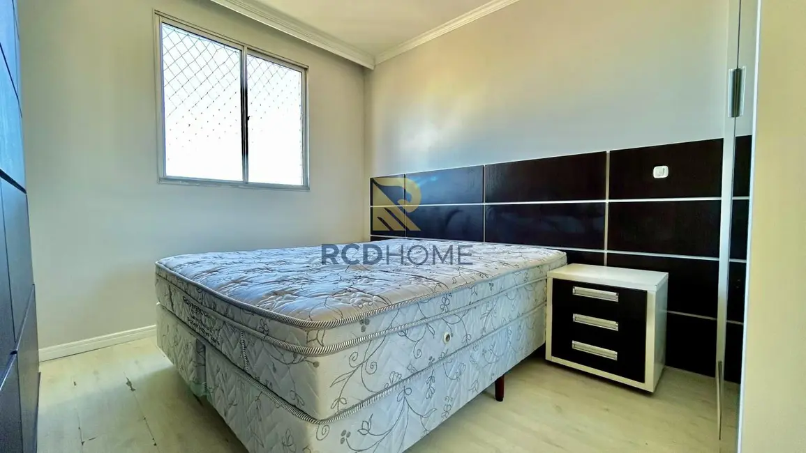 Apartamento com 3 quartos à venda, 120m2 em Curitiba - PR - imagem 7 Foto 7 de Apartamento com 3 quartos à venda, 120m2 em Curitiba - PR