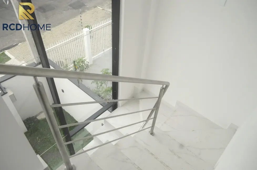 Casa de Condomínio com 3 quartos à venda, 193m2 em Curitiba - PR - imagem 9 Foto 9 de Casa de Condomínio com 3 quartos à venda, 193m2 em Curitiba - PR