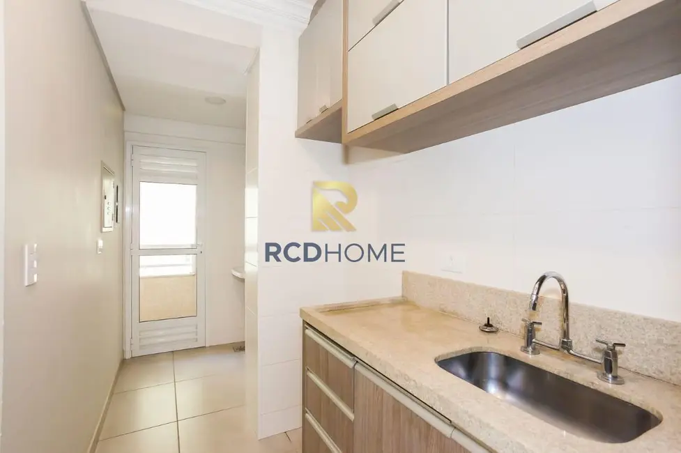 Apartamento com 2 quartos à venda, 56m2 em Curitiba - PR - imagem 5 Foto 5 de Apartamento com 2 quartos à venda, 56m2 em Curitiba - PR