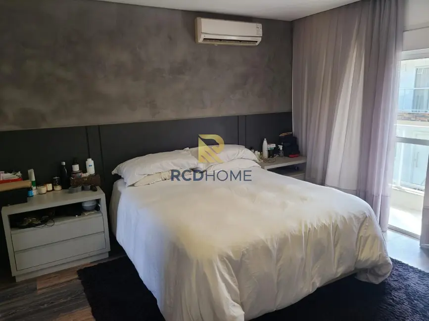 Casa de Condomínio com 3 quartos à venda, 200m2 em Curitiba - PR - imagem 6 Foto 6 de Casa de Condomínio com 3 quartos à venda, 200m2 em Curitiba - PR