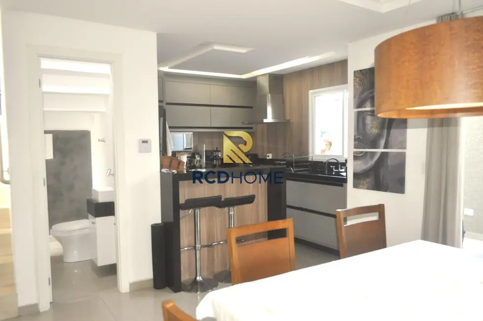 Casa de Condomínio com 3 quartos à venda, 200m2 em Curitiba - PR - imagem 7 Foto 7 de Casa de Condomínio com 3 quartos à venda, 200m2 em Curitiba - PR