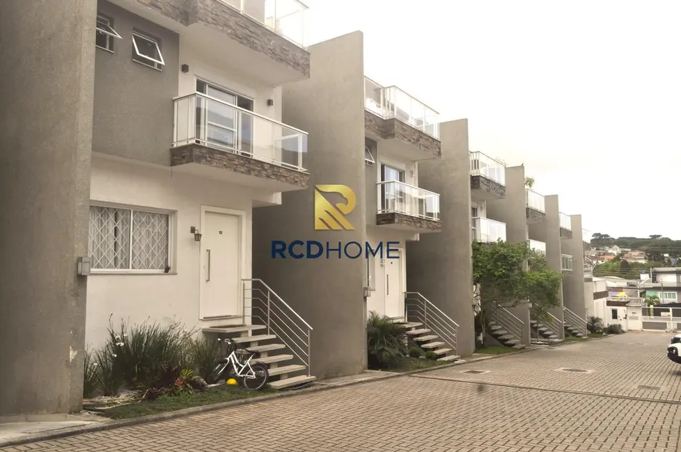 Casa de Condomínio com 3 quartos à venda, 200m2 em Curitiba - PR - imagem 1 Foto 1 de Casa de Condomínio com 3 quartos à venda, 200m2 em Curitiba - PR