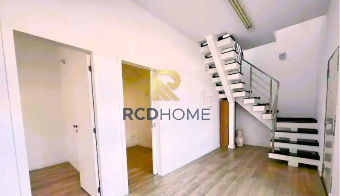 Casa Comercial à venda, 124m2 em Curitiba - PR - imagem 5 Foto 5 de Casa Comercial à venda, 124m2 em Curitiba - PR