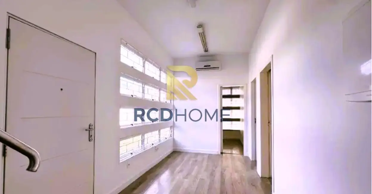 Casa Comercial à venda, 124m2 em Curitiba - PR - imagem 4 Foto 4 de Casa Comercial à venda, 124m2 em Curitiba - PR