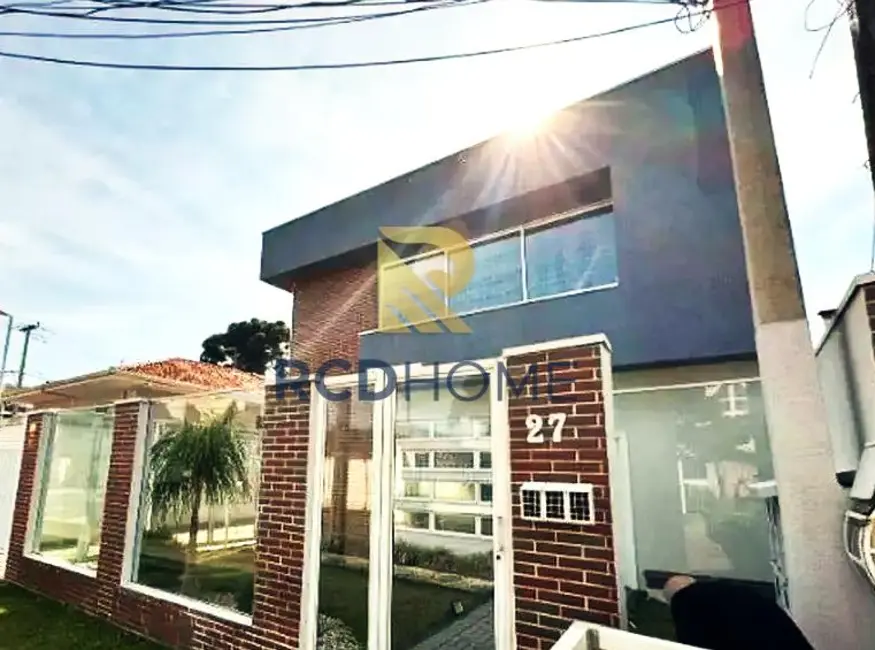 Casa Comercial à venda, 124m2 em Curitiba - PR - imagem 1 Foto 1 de Casa Comercial à venda, 124m2 em Curitiba - PR