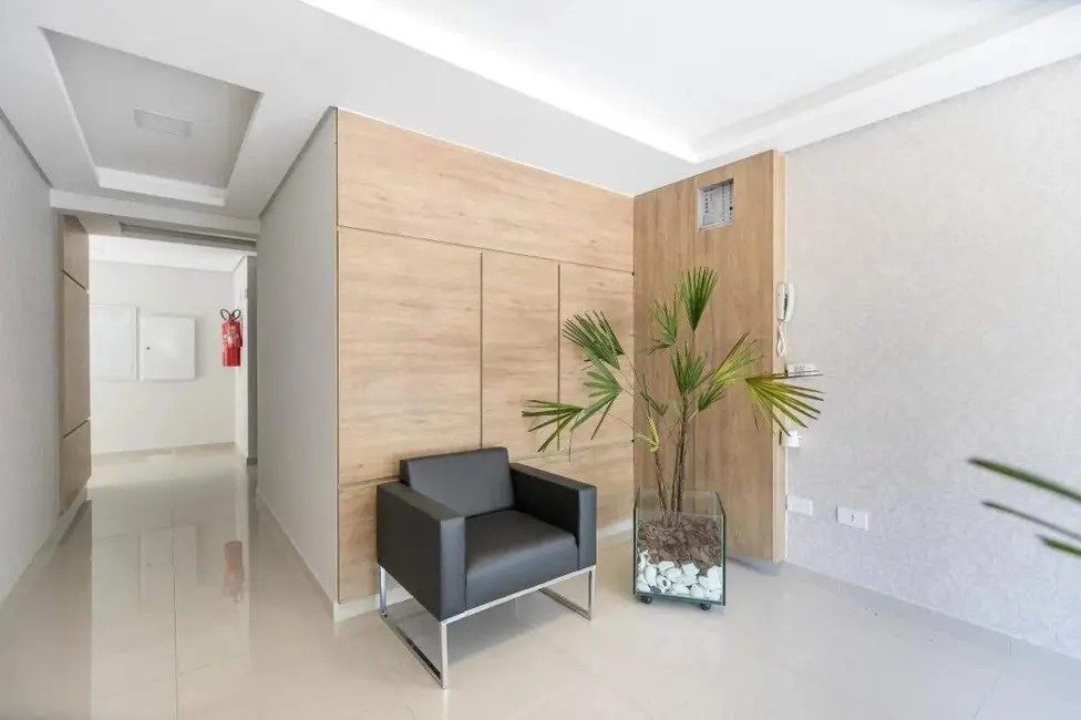 Foto 2 de Apartamento com 1 quarto à venda, 33m2 em Curitiba - PR