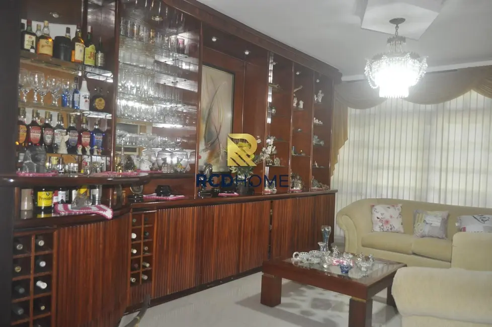 Foto 9 de Casa com 5 quartos à venda, 174m2 em Curitiba - PR