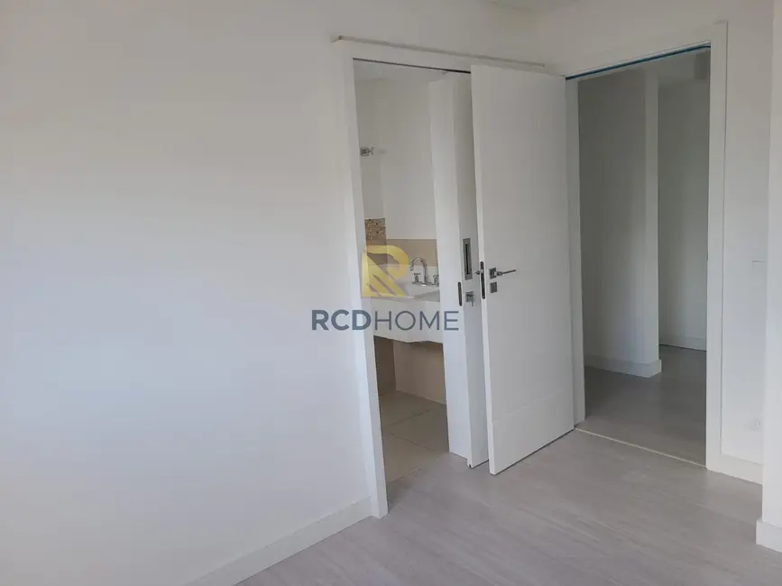 Foto 8 de Apartamento com 3 quartos à venda, 134m2 em Curitiba - PR
