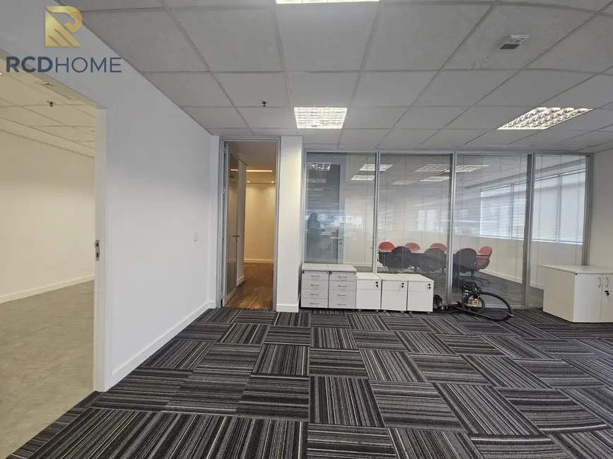 Foto 19 de Sala Comercial para alugar em Curitiba - PR