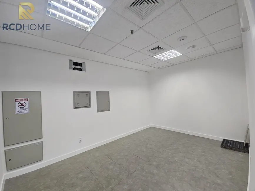 Foto 21 de Sala Comercial para alugar em Curitiba - PR