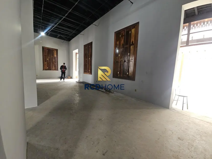 Foto 2 de Loja para alugar, 332m2 em Curitiba - PR