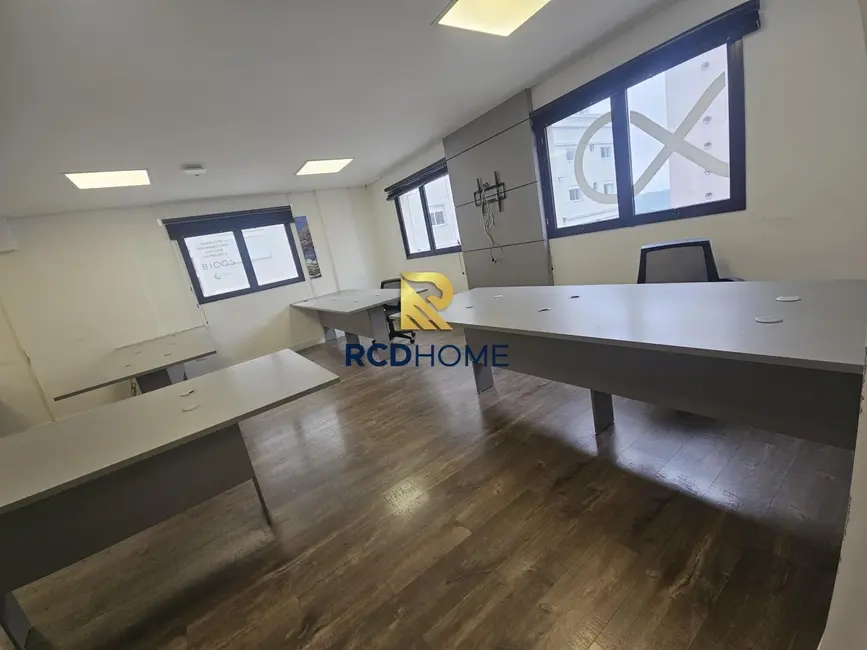 Foto 24 de Sala Comercial para alugar, 173m2 em Curitiba - PR
