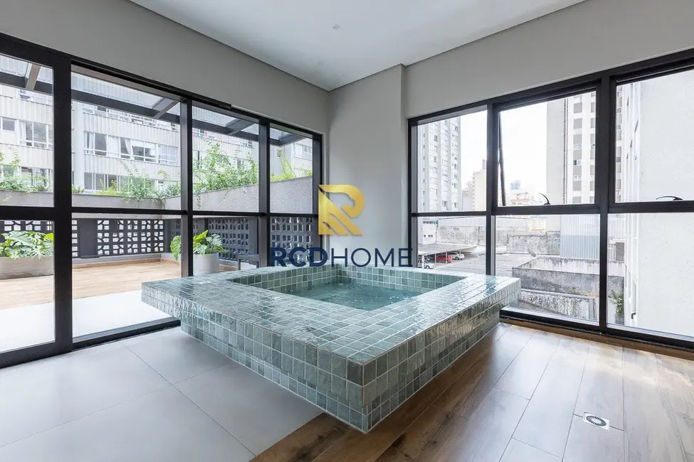 Loja com 1 quarto à venda, 24m2 em Curitiba - PR - imagem 4 Foto 4 de Loja com 1 quarto à venda, 24m2 em Curitiba - PR