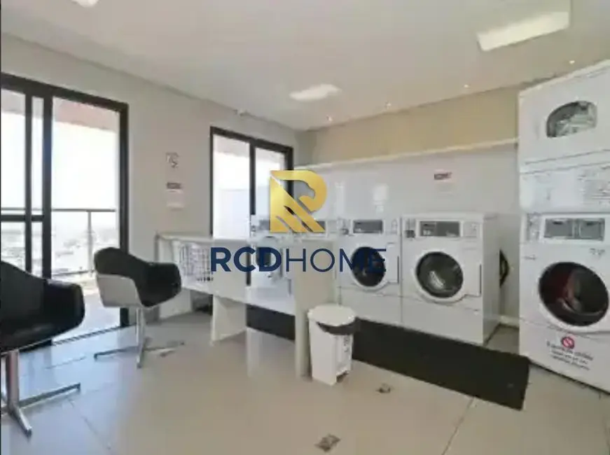 Loja com 1 quarto à venda, 33m2 em Curitiba - PR - imagem 6 Foto 6 de Loja com 1 quarto à venda, 33m2 em Curitiba - PR