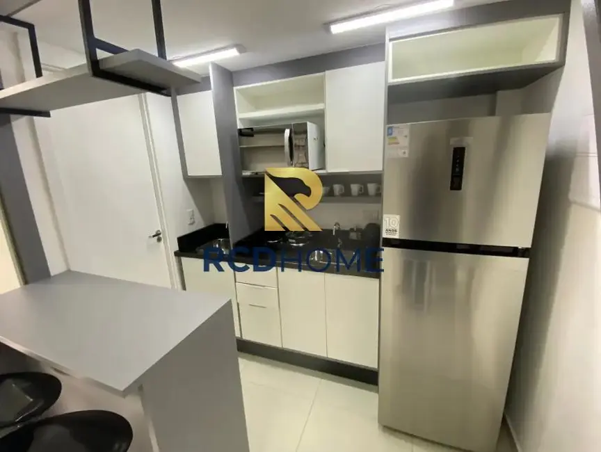 Loja com 1 quarto à venda, 21m2 em Curitiba - PR - imagem 2 Foto 2 de Loja com 1 quarto à venda, 21m2 em Curitiba - PR