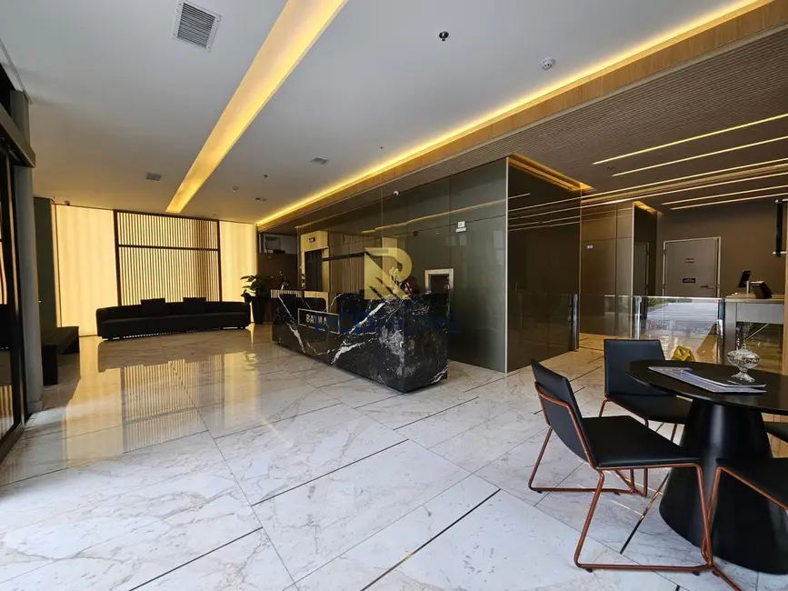 Sala Comercial para alugar, 232m2 em Curitiba - PR - imagem 6 Foto 6 de Sala Comercial para alugar, 232m2 em Curitiba - PR