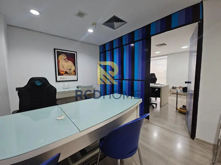 Sala Comercial à venda, 72m2 em Curitiba - PR - imagem 2 Foto 2 de Sala Comercial à venda, 72m2 em Curitiba - PR