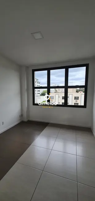 Foto 8 de Sala Comercial com 3 quartos para alugar, 68m2 em Nossa Senhora de Lourdes, Santa Maria - RS