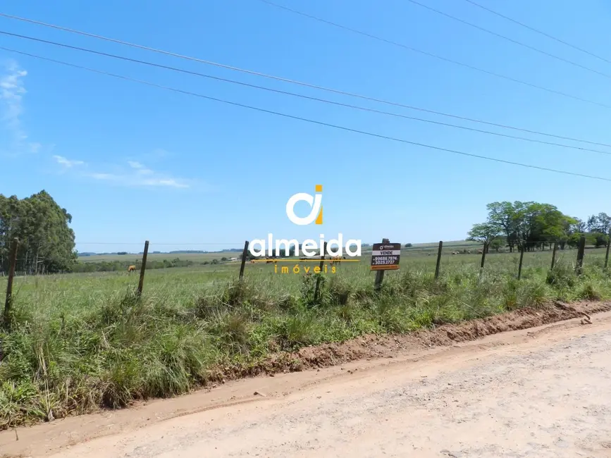 Foto 1 de Terreno / Lote à venda, 130000m2 em Camobi, Santa Maria - RS