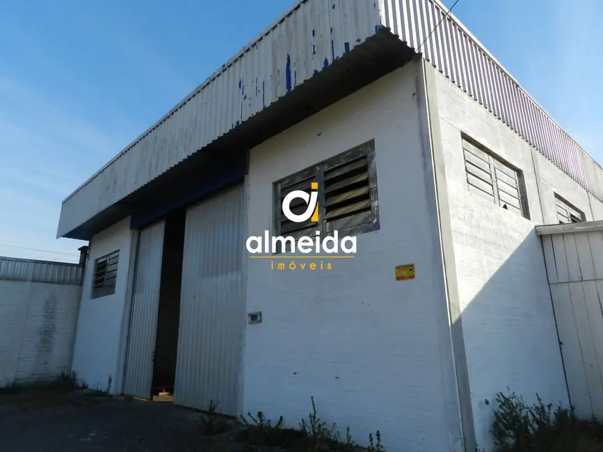 Foto 1 de Armazém / Galpão à venda, 560m2 em São João, Santa Maria - RS