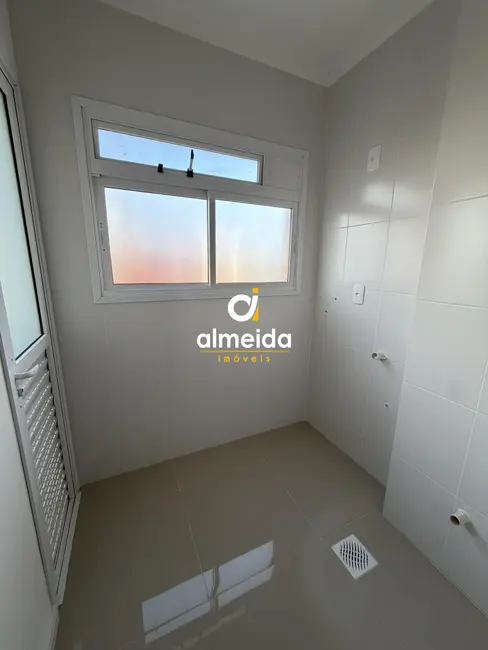 Apartamento com 2 quartos à venda, 68m2 em Uglione, Santa Maria - RS - imagem 6 Foto 6 de Apartamento com 2 quartos à venda, 68m2 em Uglione, Santa Maria - RS