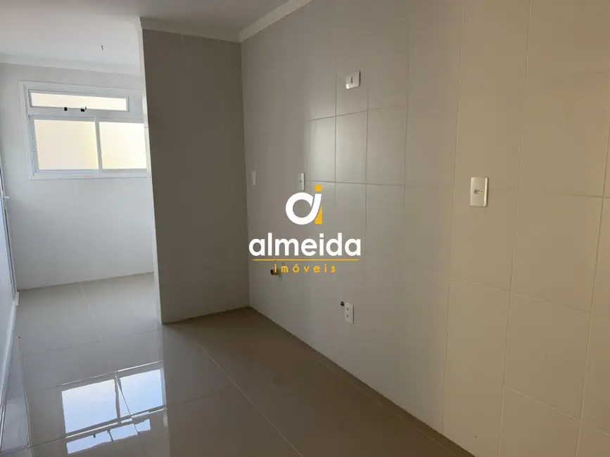 Foto 5 de Apartamento com 3 quartos à venda, 89m2 em Uglione, Santa Maria - RS