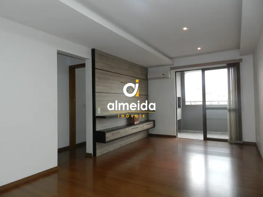 Foto 3 de Apartamento com 3 quartos para alugar, 87m2 em Centro, Santa Maria - RS