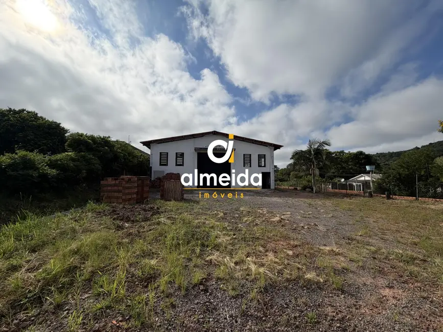 Foto 1 de Armazém / Galpão com 4 quartos à venda, 410m2 em Cerrito, Santa Maria - RS