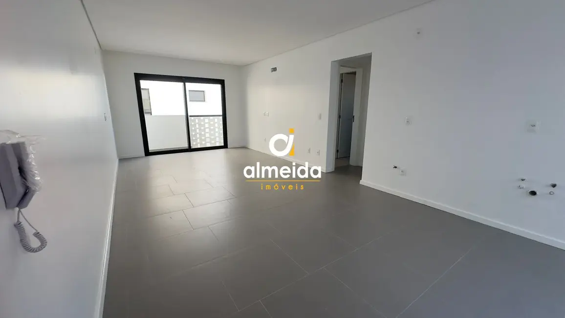 Foto 2 de Apartamento com 2 quartos à venda, 87m2 em Camobi, Santa Maria - RS