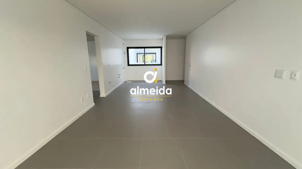 Foto 5 de Apartamento com 2 quartos à venda, 87m2 em Camobi, Santa Maria - RS