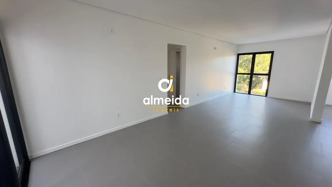 Foto 2 de Apartamento com 2 quartos à venda, 96m2 em Camobi, Santa Maria - RS