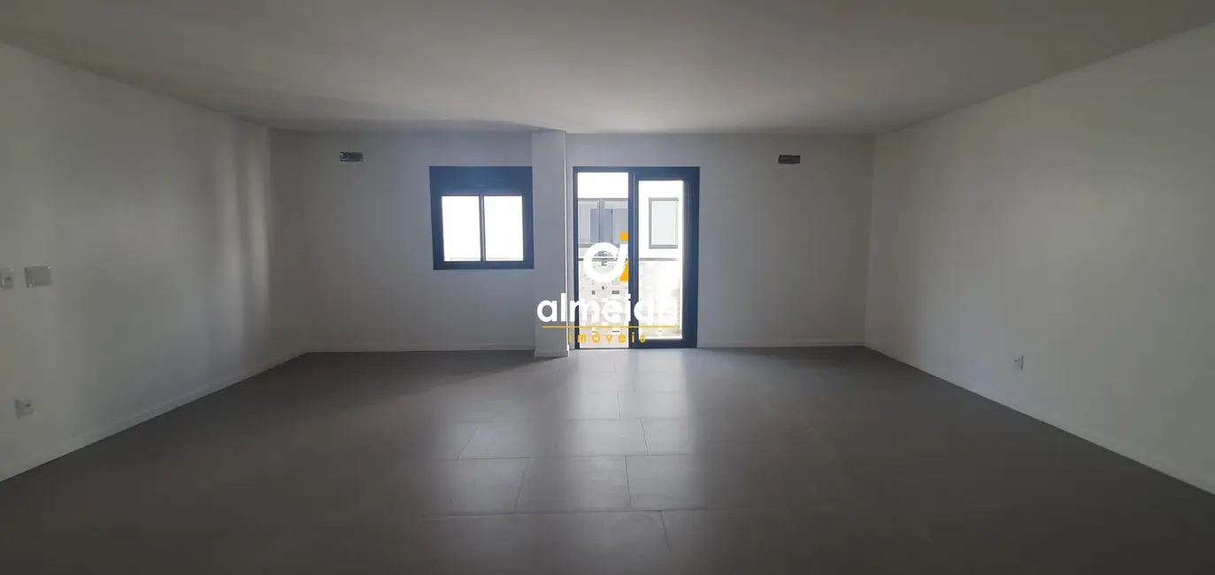 Foto 2 de Apartamento com 1 quarto para alugar, 47m2 em Camobi, Santa Maria - RS