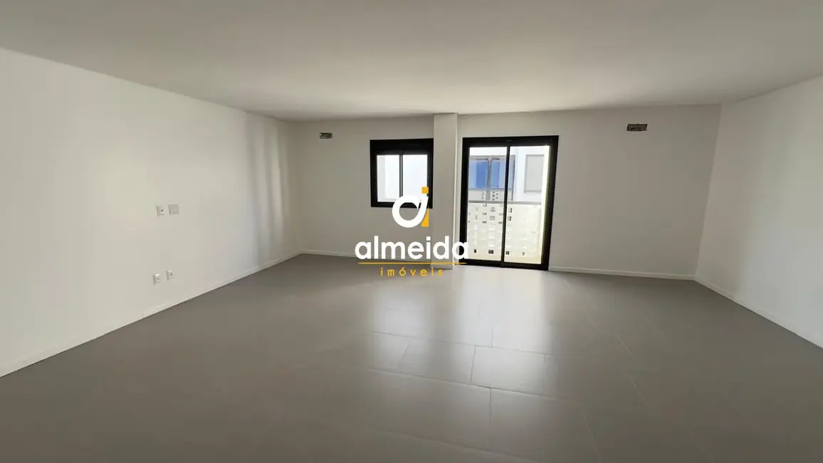 Foto 2 de Apartamento com 1 quarto à venda, 54m2 em Camobi, Santa Maria - RS