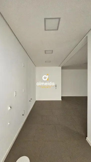 Apartamento com 2 quartos para alugar, 92m2 em Camobi, Santa Maria - RS - imagem 8 Foto 8 de Apartamento com 2 quartos para alugar, 92m2 em Camobi, Santa Maria - RS