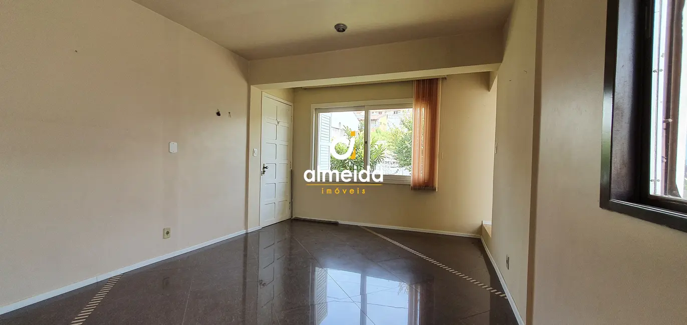 Casa com 4 quartos à venda, 268m2 em Nossa Senhora de Lourdes, Santa Maria - RS - imagem 7 Foto 7 de Casa com 4 quartos à venda, 268m2 em Nossa Senhora de Lourdes, Santa Maria - RS