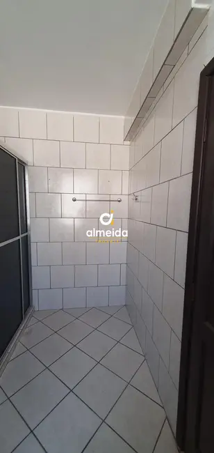 Apartamento com 3 quartos para alugar, 72m2 em Centro, Santa Maria - RS - imagem 6 Foto 6 de Apartamento com 3 quartos para alugar, 72m2 em Centro, Santa Maria - RS